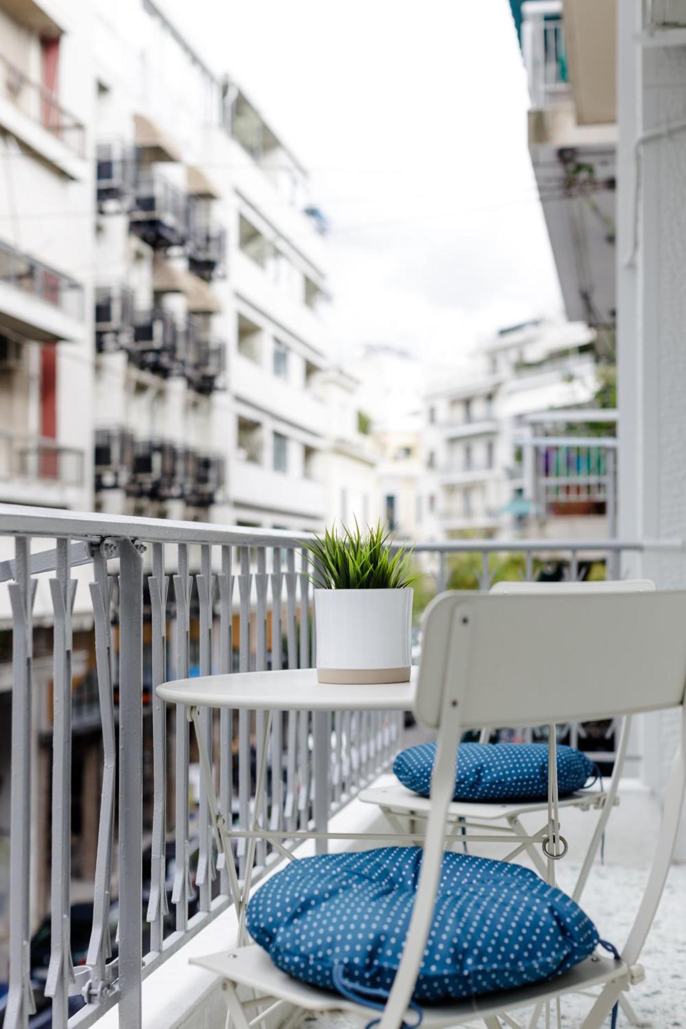 Divine 1Br Apartment Near The Acropolis Museum Афіни Екстер'єр фото